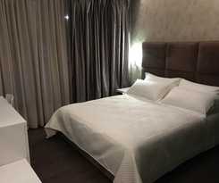 Center Rooms Oresti