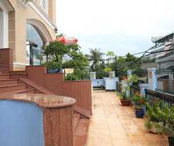 Hotel Hoa Phat and Apartment
