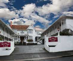 Motel Mayfair On Cavell