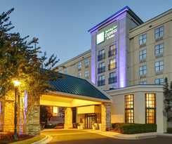 Holiday Inn Express and Suites Atlanta Buckhead, An Ihg