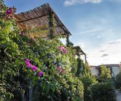 Hotel La Jacia and Resort