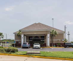 Quality Inn & Suites North Montgomery