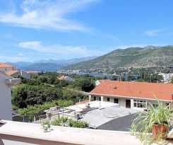 Apartamentos Apartments Ira