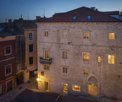 Hotel Heritage Life Palace