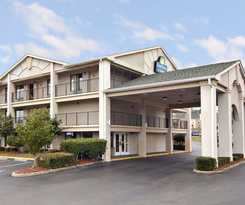 Hotel Days Inn and Suites By Wyndham Mobile