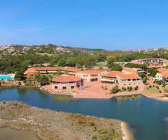 Apartahotel AHR Costa Serena Village