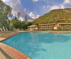 Hotel Yosemite View Lodge