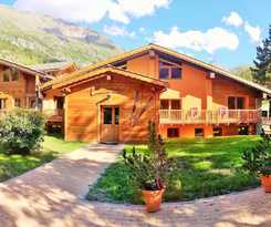 Chalet Alpina and Apartments