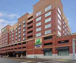 Hotel Holiday Inn Express and Suites Tacoma Downtown, An Ihg