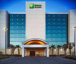 Holiday Inn Express and Suites Va Beach Oceanfront, An Ihg