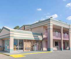 Hotel Super 8 By Wyndham Durham/university Area Nc