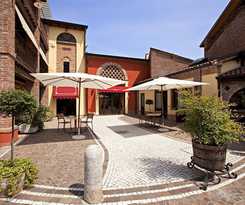 Luna Residence