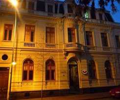 Happy House Hostel