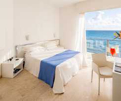 Hotel Caravelle