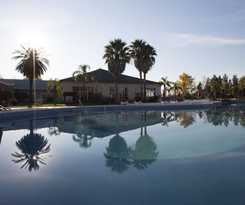 Hotel Howard Johnson By Wyndham San Pedro Resort and Marina