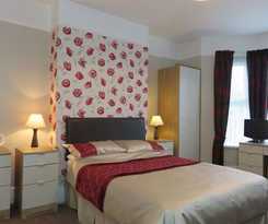 Hostal Claremont Guest House