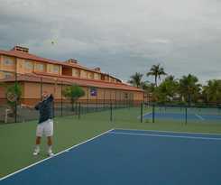 Hotel Las Olas Resort