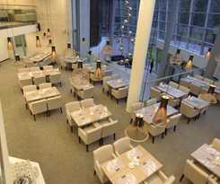 Hotel Parklane Resort And Spa