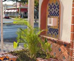 Hotel Suites Flamboyanes