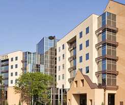 Hotel Embassy Suites By Hilton St. Louis Airport