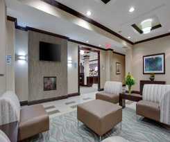Holiday Inn Express and Suites Ottawa East-Orleans