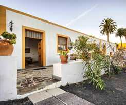 Casa Lola Y Juan