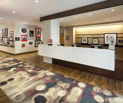 Hampton Inn and Suites Dallas Downtown