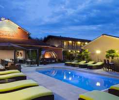 Hotel Les Pierres Dorées