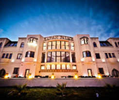 Hotel Karvan Palace