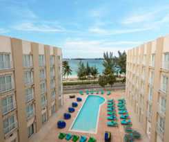 Courtyard Nassau Downtown/Junkanoo Beach