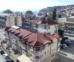 Matjan Apartments