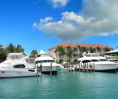 Hotel Paradise Harbour Club and Marina