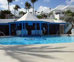 Paradise Island Beach Club by RedAwning