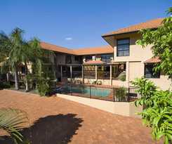 Hotel Pegasus Motor Inn and Serviced Apartments