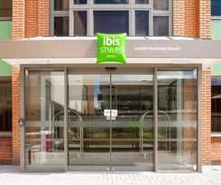 Hotel Ibis Styles London Heathrow