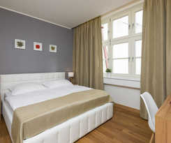 Hotel Garden Court