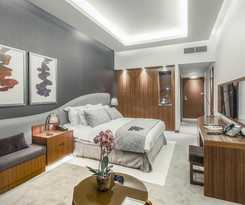 Radisson Blu Dubai Waterfront