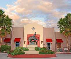Hotel Lodge On The Desert