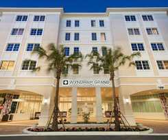 Wyndham Grand Jupiter at Harbourside Place