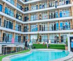 BUNK Surfers Paradise