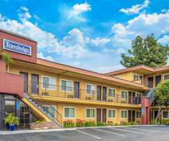Travelodge by Wyndham Burbank-Glendale