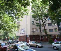 Moscow Kremlin Deluxe Apartment
