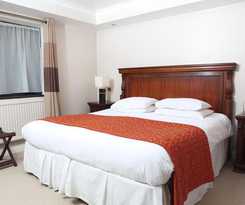 Hotel The Casa Camberley West and Marco Pierre Whi