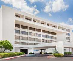 Hotel Wyndham Indianapolis Airport