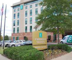 Hotel Embassy Suites By Hilton Hot Springs and Spa