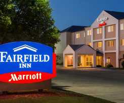 Hotel Amerivu Inn and Suites Grand Forks
