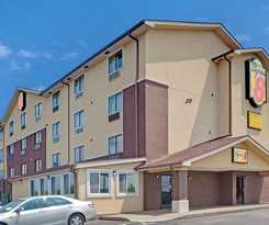 Hotel Super 8 By Wyndham Nashville/ Dntn/ Opryland Area