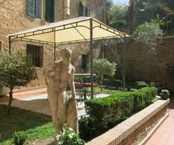 Piazza Paradiso Accomodation