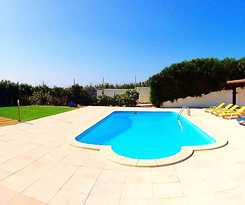 Freesurf Camp and
