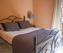 Granada Suites